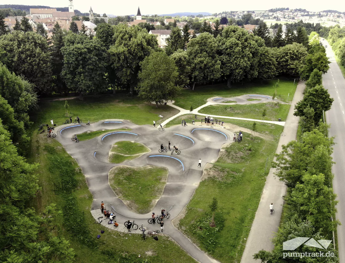 Pumptrack Oettingen i. Bay.